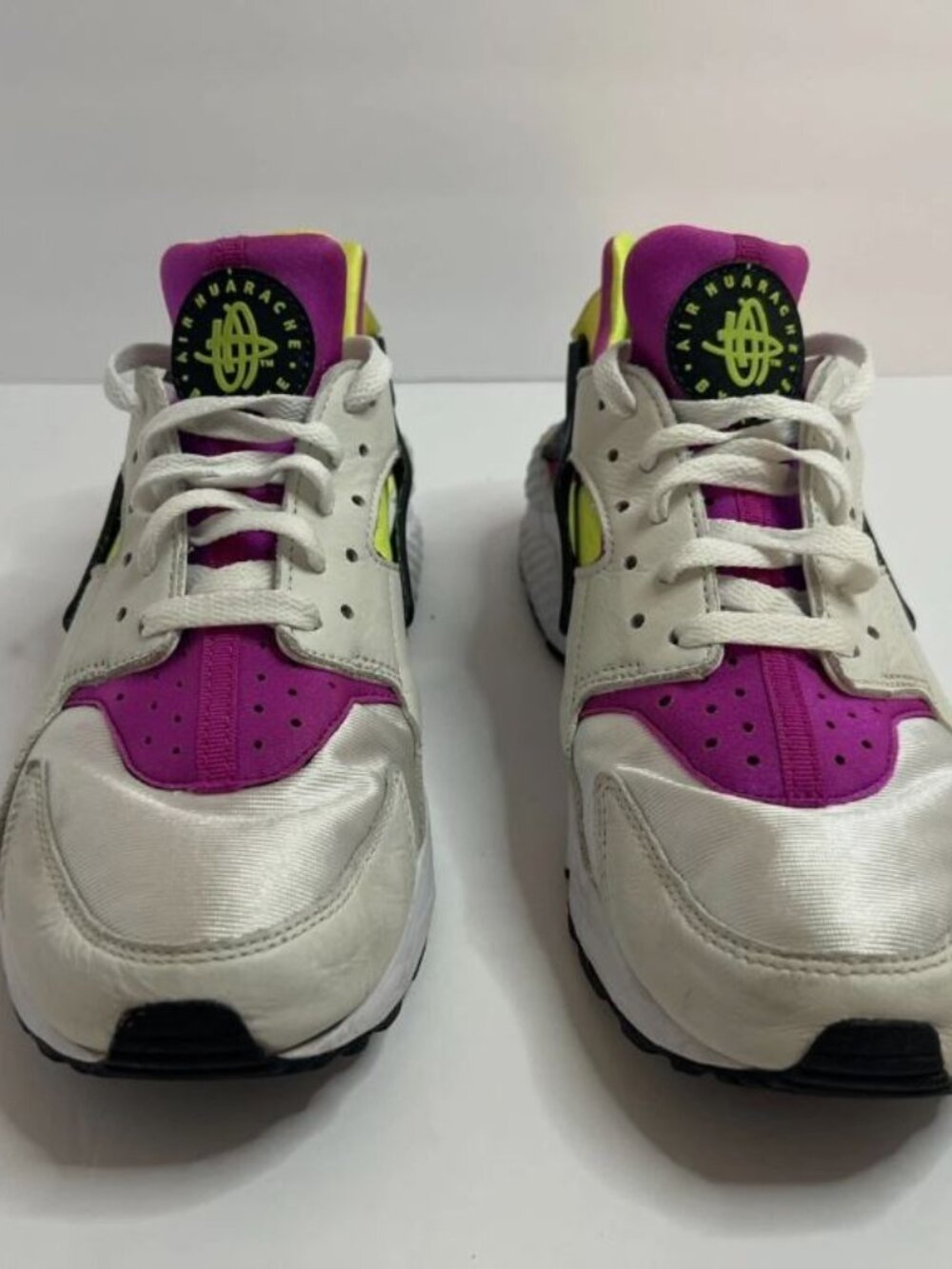 Nike Air Huarache Run '91 QS Men's Size 9.5 White Magenta Neon Shoes AH8049 101